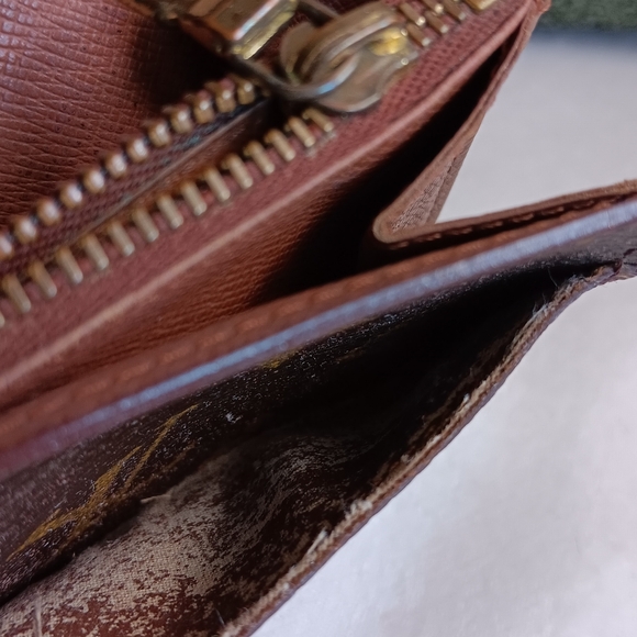 Louis Vuitton Monogram Wallet - Picture 12 of 16